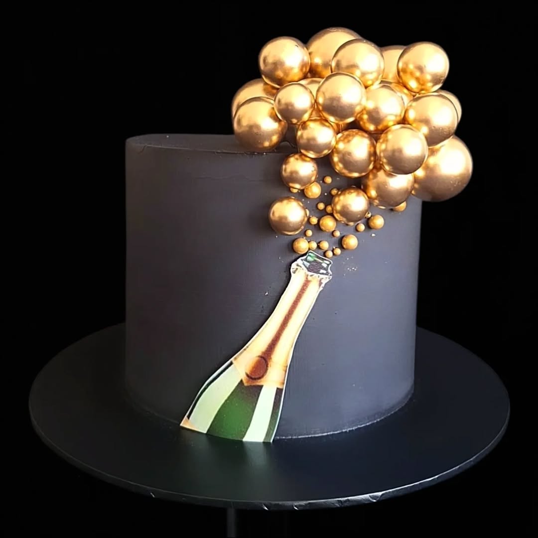 Custom cake decoration