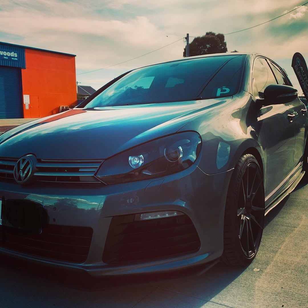 Reverse camera installation