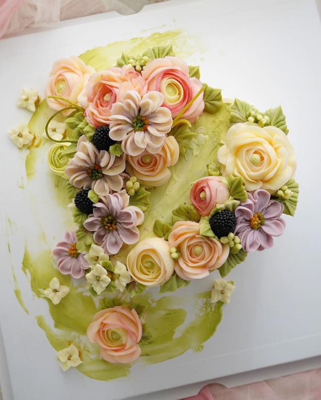 Engagement and celebration cakes